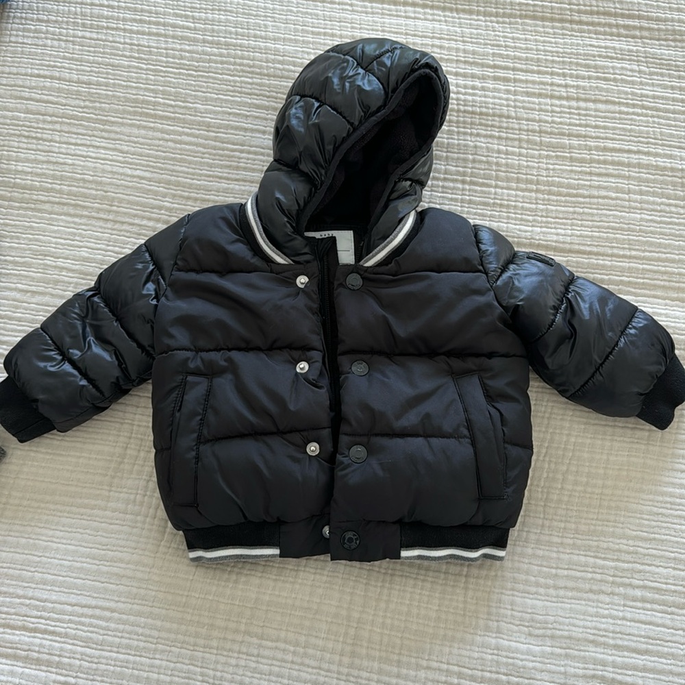 Baby gap black puffer, 12-18 months